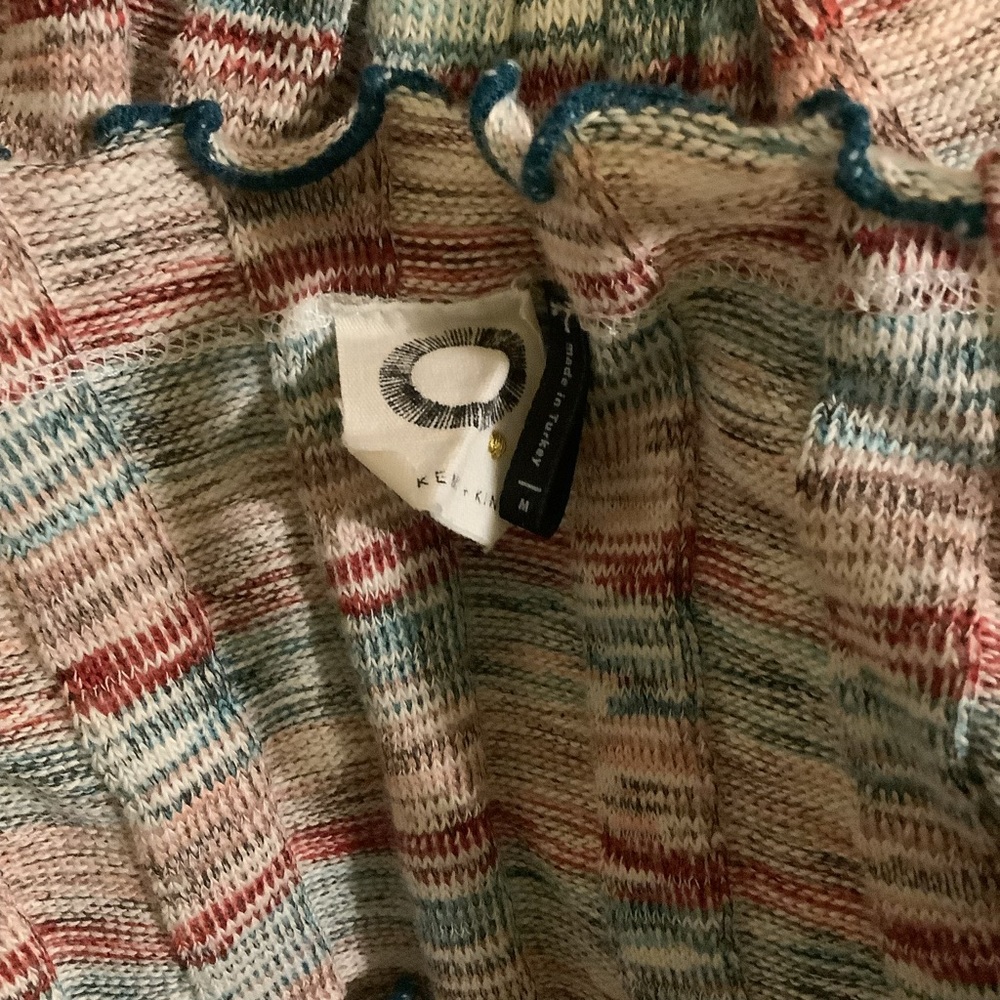Akemi & Kin Sweater Tank Size Medium - Picture 3 of 4
